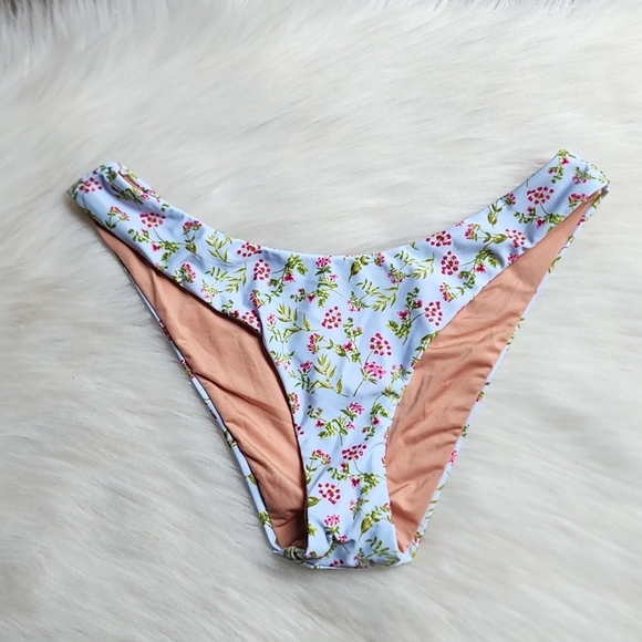 J. CREW Curved-Waist Cheeky Bikini Bottom Cloud Meadow Floral Women's SMALL NWT - Picture 3 of 12
